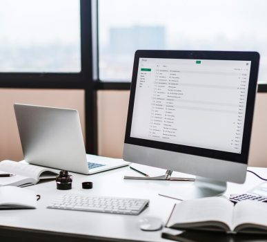 concept-ordinateur-style-stationnaire-workplace-workspace-workspace_53876-31713